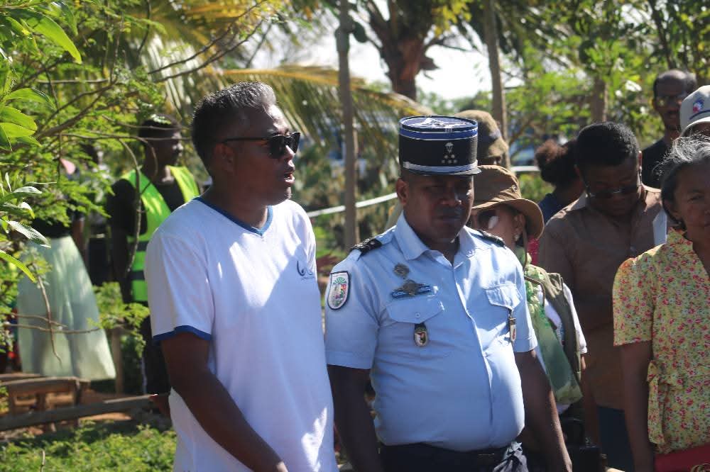 6 𝘥𝘦𝘴𝘢𝘮𝘣𝘳𝘢 2025-Fitsidihana 𝘁𝗮𝗻𝗶𝗻-𝗷𝗮𝗻𝗮𝗸𝗮𝘇𝗼 napetraka ao amin’ny 𝗙𝗼𝗸𝗼𝗻𝘁𝗮𝗻𝘆 𝗠𝗶𝘁𝘀𝗮𝗻𝗴𝗮𝗻𝗮 𝗜𝗜 - 𝗞𝗮𝗼𝗺𝗶𝗻𝗶𝗻𝗮 𝗔𝗺𝗯𝗼𝘃𝗼𝗺𝗯𝗲