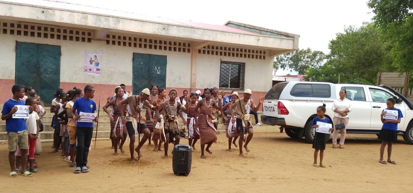 TETIKASA MIANATRA ANDROY-FIZARANA IREO ZAVA-BITA SY FANOKAFANA TAMIN'NY FOMBA OFISIALY NY FERME SCOLAIRE SIHANAMARO