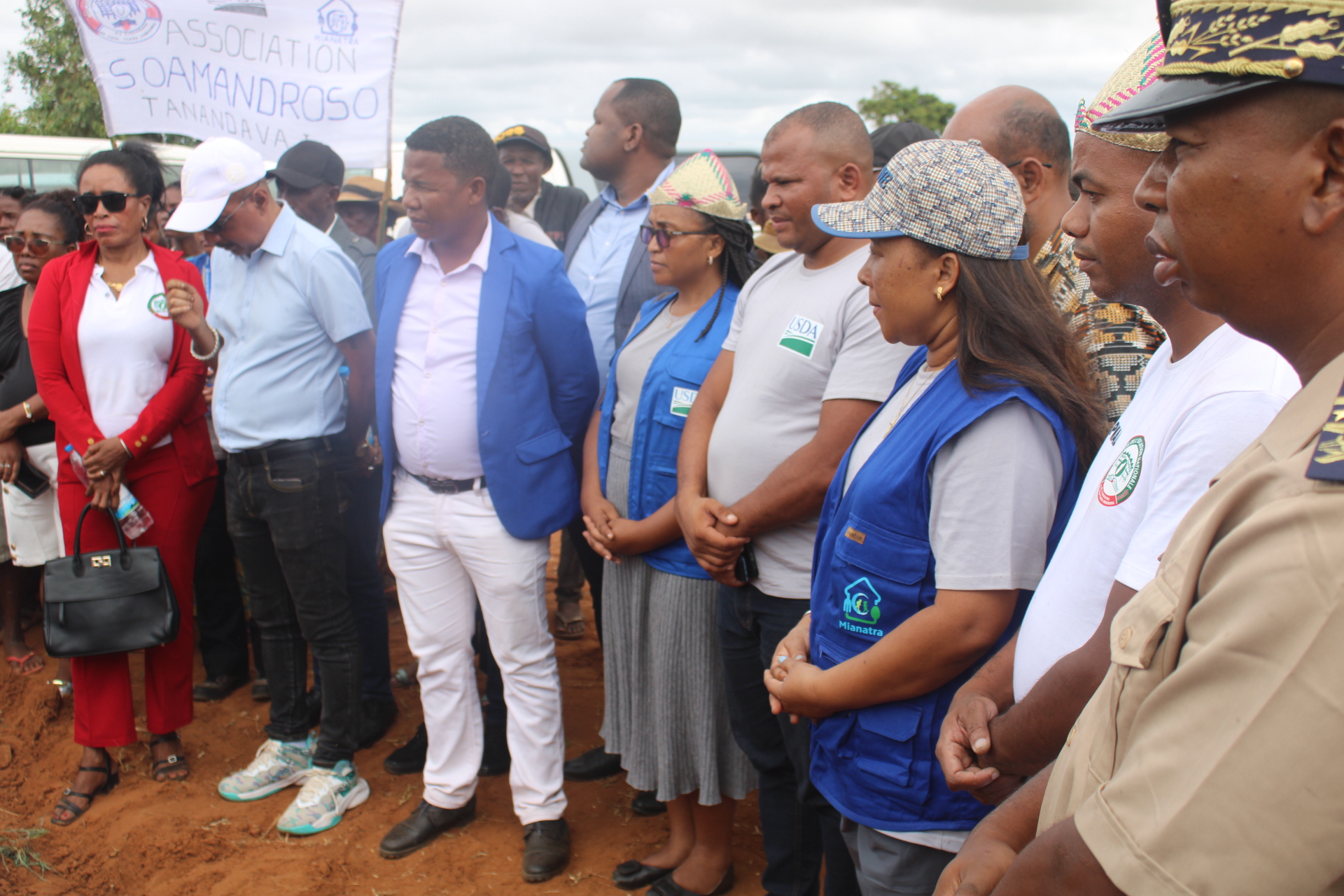 TETIKASA MIANATRA ANDROY-FIZARANA IREO ZAVA-BITA SY FANOKAFANA TAMIN'NY FOMBA OFISIALY NY FERME SCOLAIRE SIHANAMARO