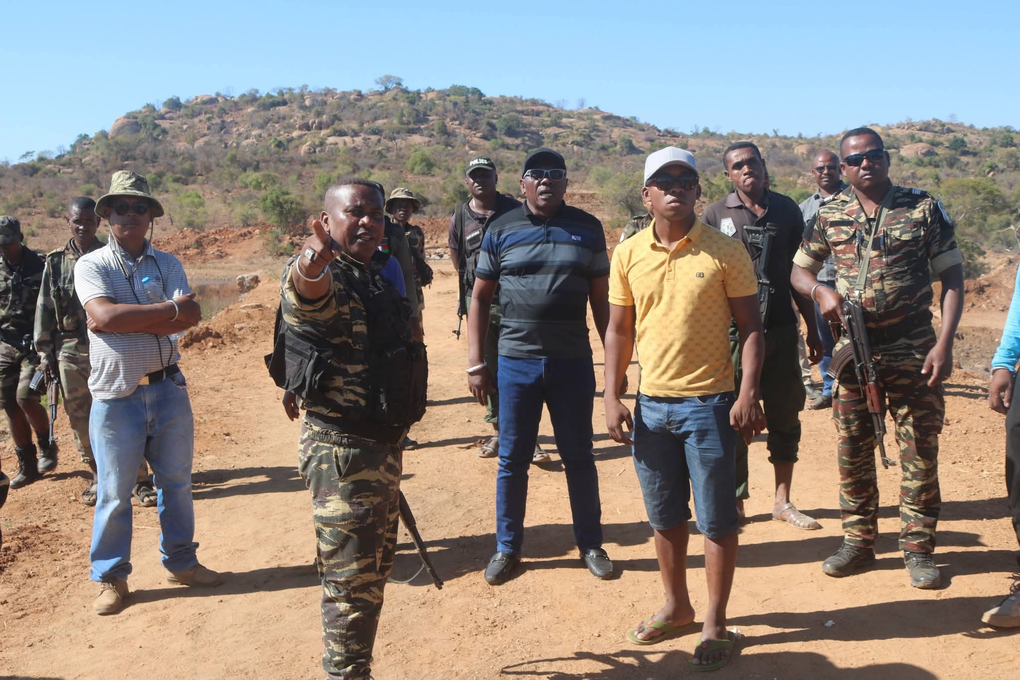 AMBAHITA, Fangoala Distrika BEKILY 10 May 2026. Fanatanterahana tsy misy atakandro ny "démolition contrôlé barrage" ( fandravana arahana fanaraha-maso tohadrano)