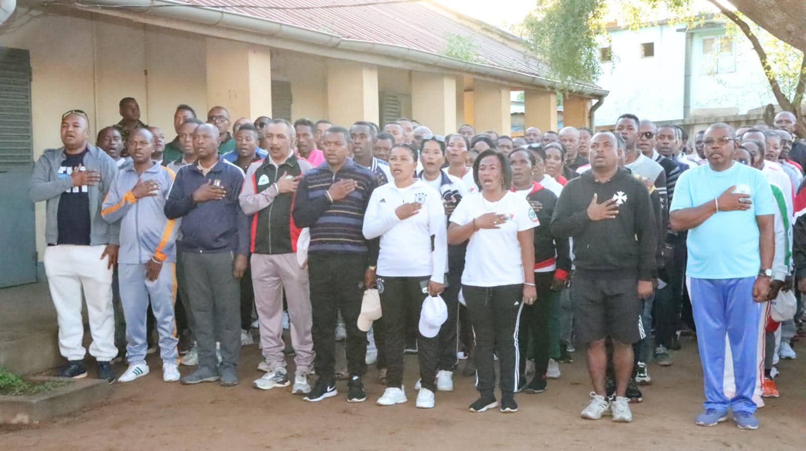 ALATSINAINY 01JIONA 2026 - Fananganan-tsaina miaraka sy LA MARCHE DE SOLIDARITE (Diabe firaisan-kina) niarahan’ny mpiasam-panjakana sy ireo manam-boninahitra sy mpianatra ho manam-boninahitra ao amin'ny ACMIL ANTSIRABE.