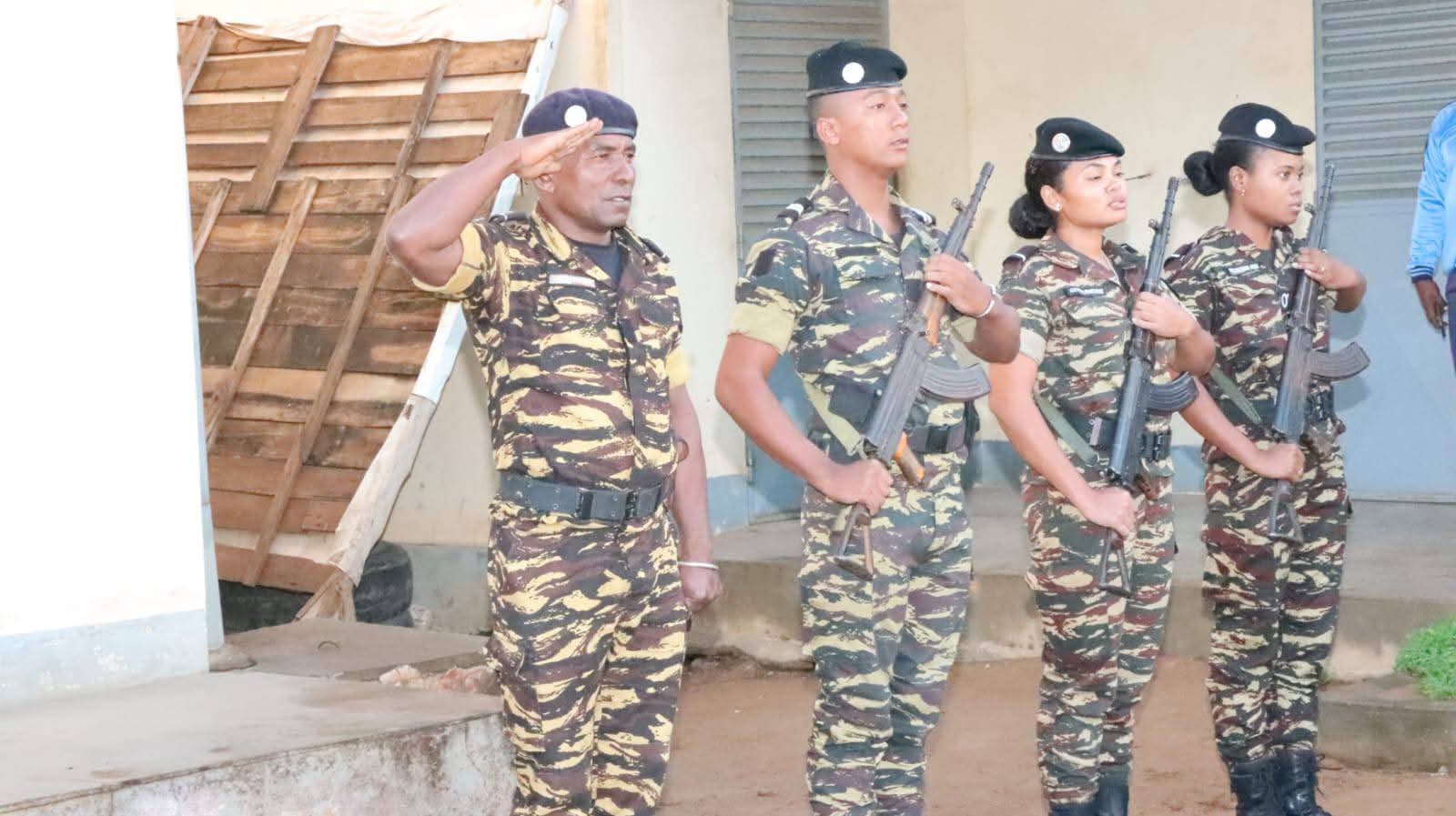 ALATSINAINY 01JIONA 2026 - Fananganan-tsaina miaraka sy LA MARCHE DE SOLIDARITE (Diabe firaisan-kina) niarahan’ny mpiasam-panjakana sy ireo manam-boninahitra sy mpianatra ho manam-boninahitra ao amin'ny ACMIL ANTSIRABE.