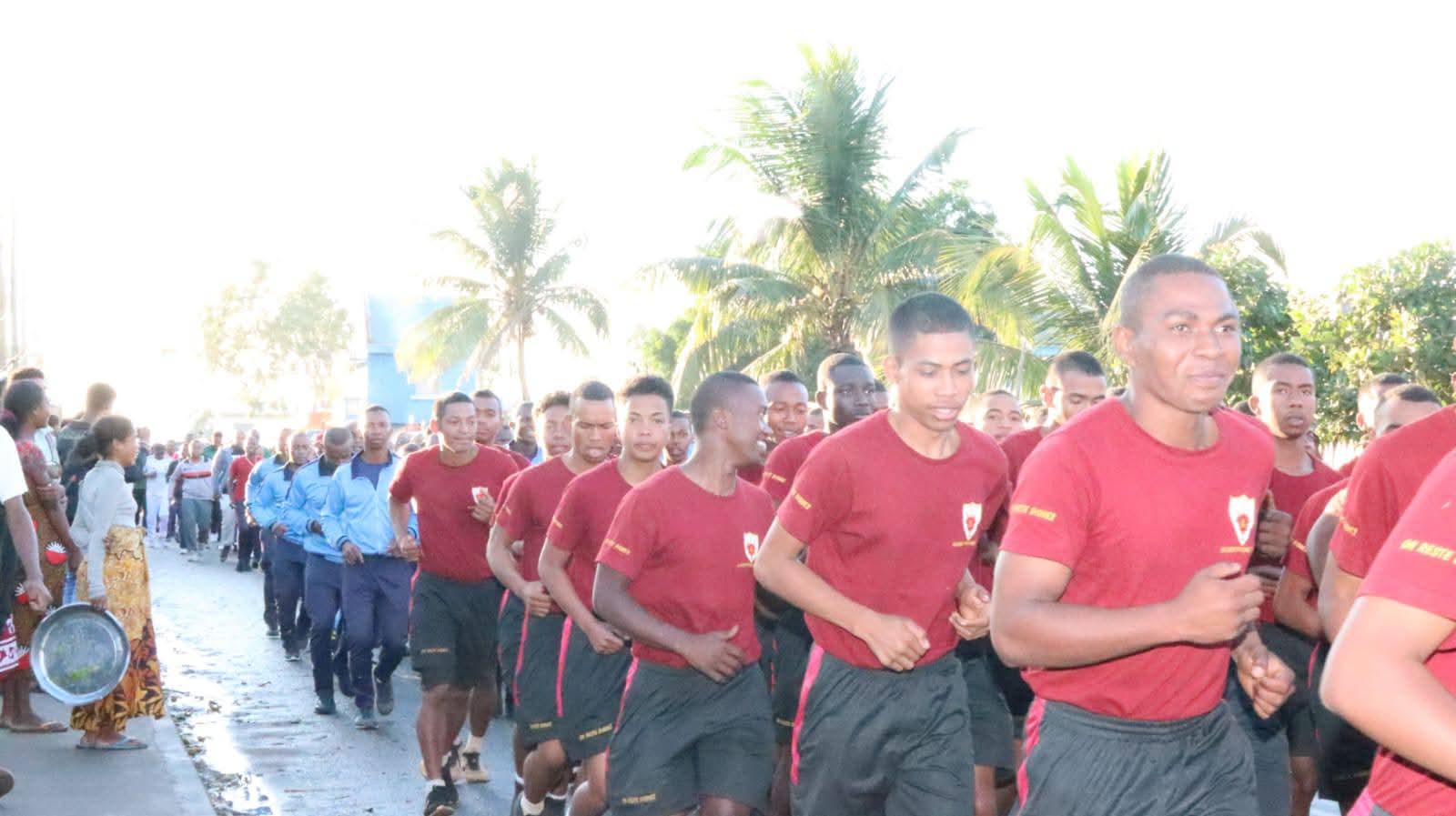 ALATSINAINY 01JIONA 2026 - Fananganan-tsaina miaraka sy LA MARCHE DE SOLIDARITE (Diabe firaisan-kina) niarahan’ny mpiasam-panjakana sy ireo manam-boninahitra sy mpianatra ho manam-boninahitra ao amin'ny ACMIL ANTSIRABE.