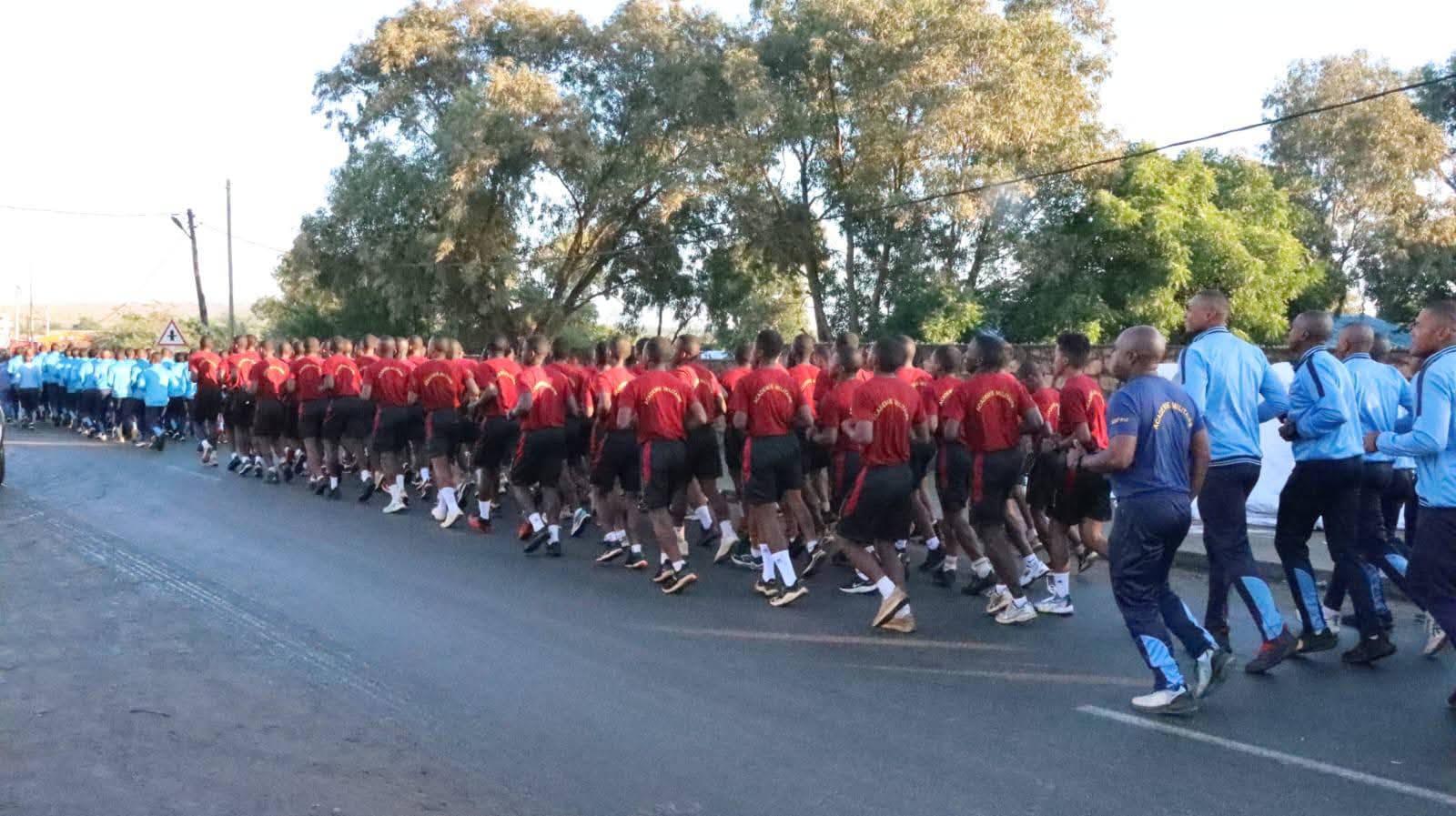 ALATSINAINY 01JIONA 2026 - Fananganan-tsaina miaraka sy LA MARCHE DE SOLIDARITE (Diabe firaisan-kina) niarahan’ny mpiasam-panjakana sy ireo manam-boninahitra sy mpianatra ho manam-boninahitra ao amin'ny ACMIL ANTSIRABE.